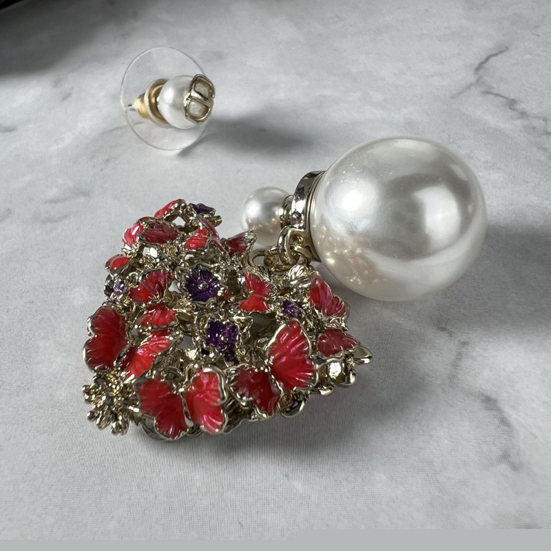 ch**an D*or earrings